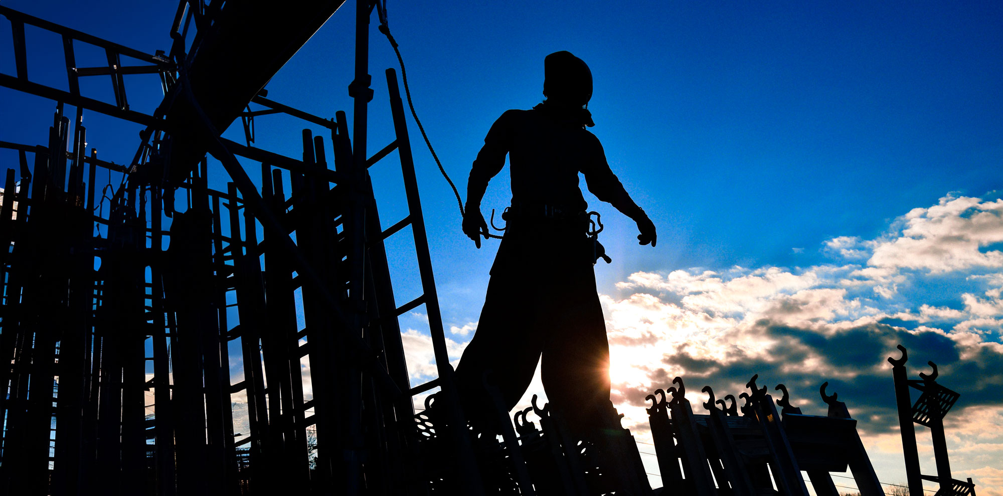 湖西市を拠点に弊社は現場作業員を求人中！未経験の方や、転職をお考えの方もご応募お待ちしております！